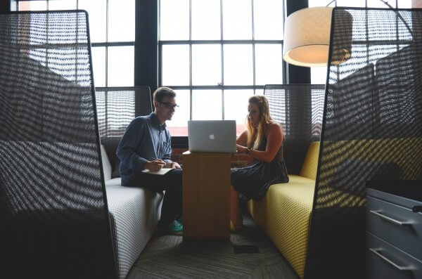 colleagues-working-in-modern-office_1